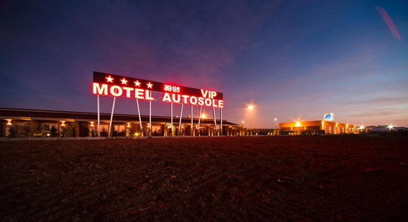 Motel Autosole Vip Castelnuovo Scrivia Bagian luar foto